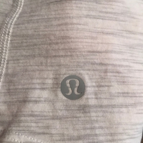 Lululemon New York Long sleeve - Picture 4 of 5